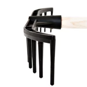 19P® Polypropylene Players Bunker Rake